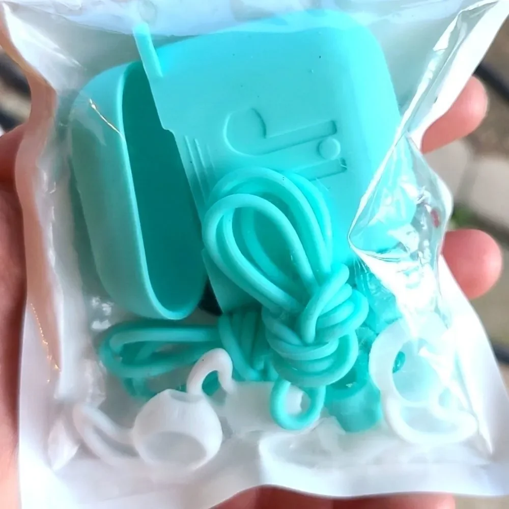 3/10& Mint green Airport case cover/accessories